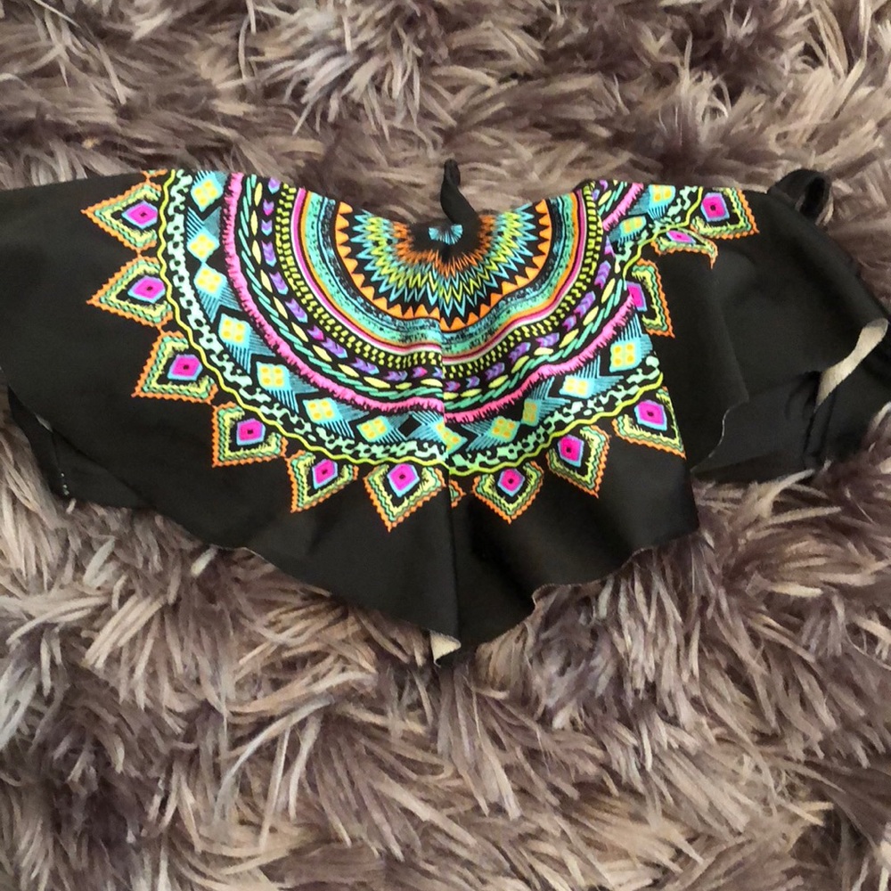 Cute bikini top!!